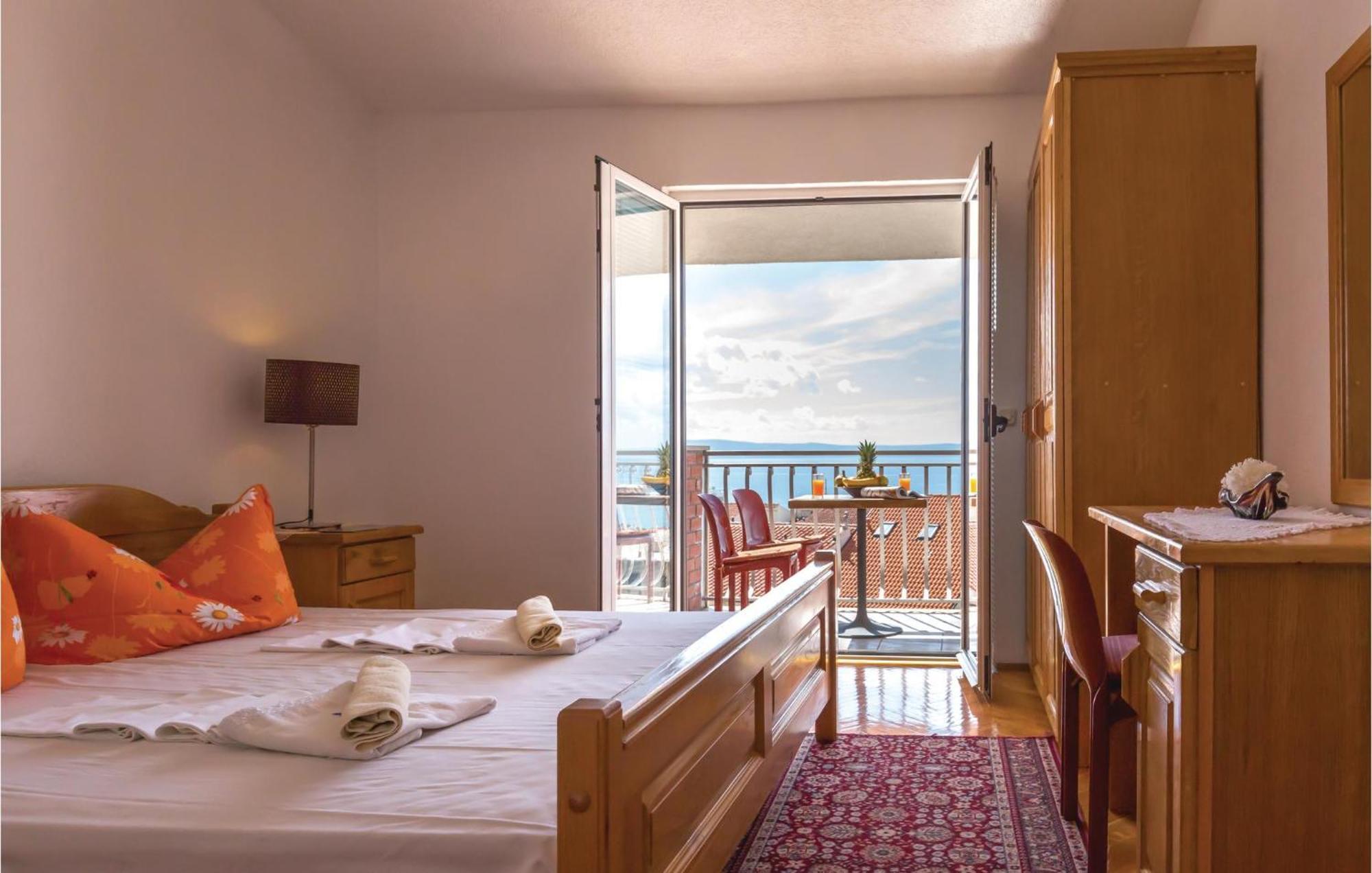 Nice Apartment In Makarska With House Sea View Ngoại thất bức ảnh